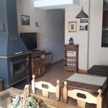 Apartamento San Pedro Биескас Екстериор снимка