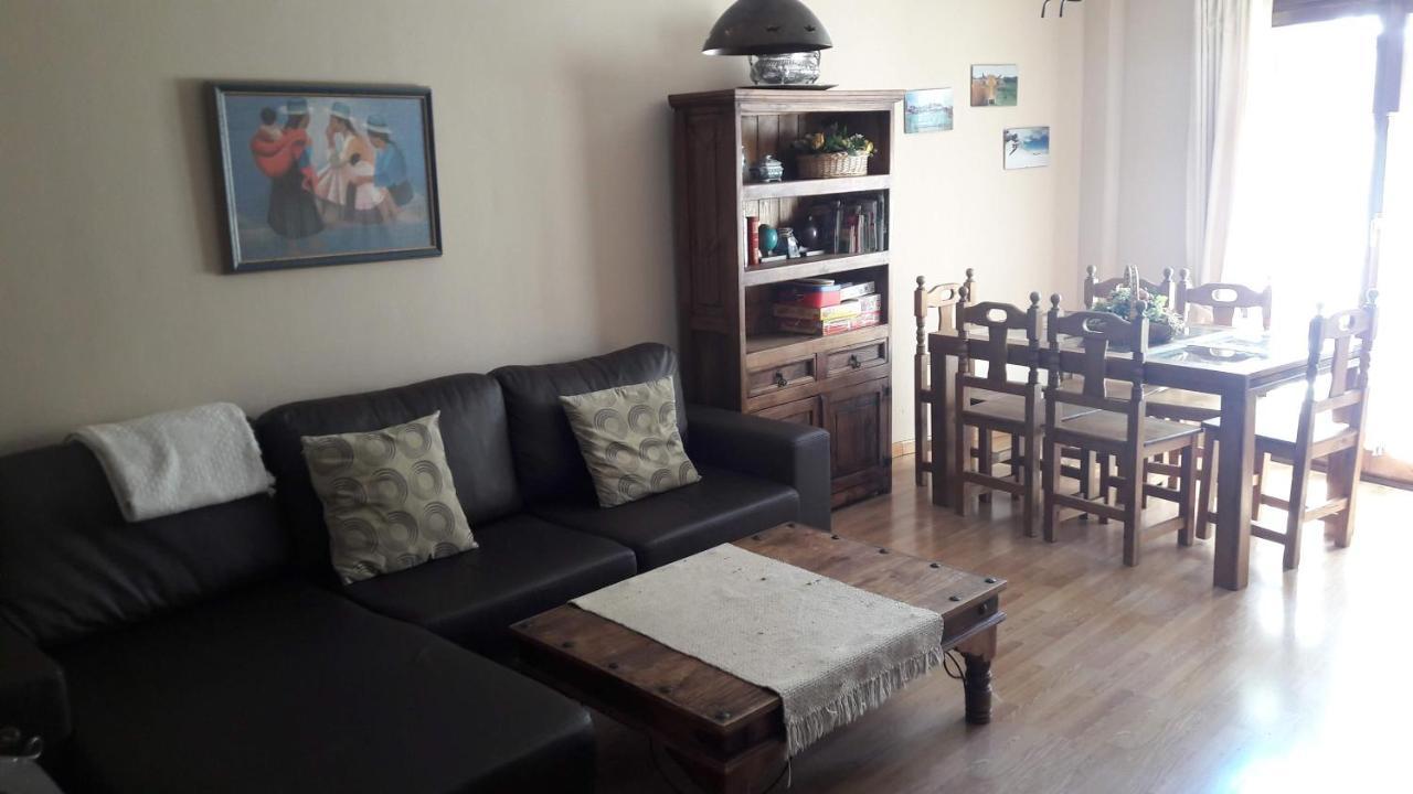 Apartamento San Pedro Биескас Екстериор снимка